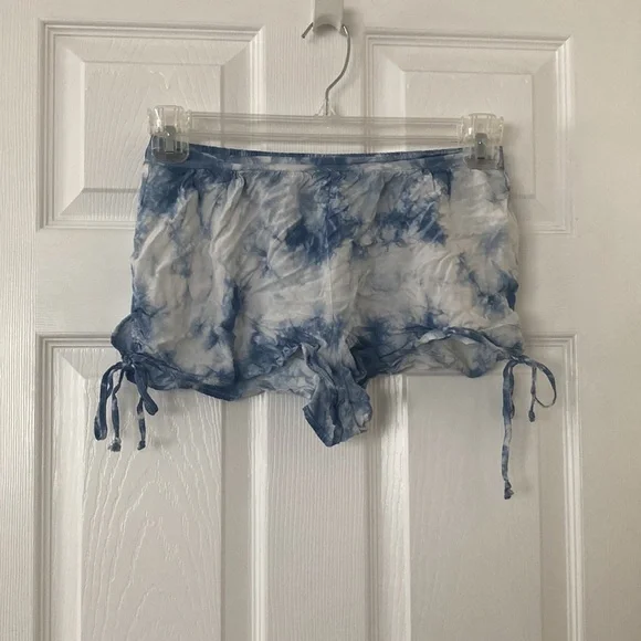 cotton on shorts - Picture 2 of 7